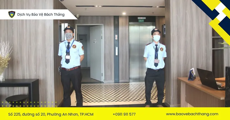Nhân viên bảo vệ tại đại sảnh có tác phong làm việc chuyên nghiệp