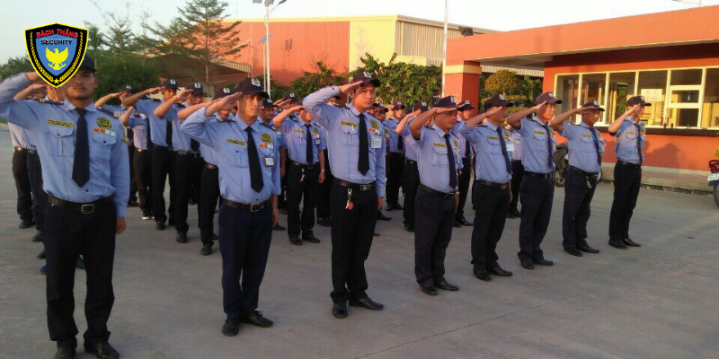 Công Ty Bảo Vệ Quận 1 Bách Thắng Uy Tín Nhất Hiện Nay 4 Bảo vệ An Phú Thăng Long sẽ là một sự lựa chọn tuyệt vời cho bạn