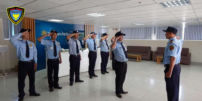 Công Ty Bảo Vệ Quận 12 Bách Thắng Chuyên Nghiệp Nhất Hiện Nay 3 Bảo vệ Tân Tiến nghiêm túc thực hiện nhiệm vụ